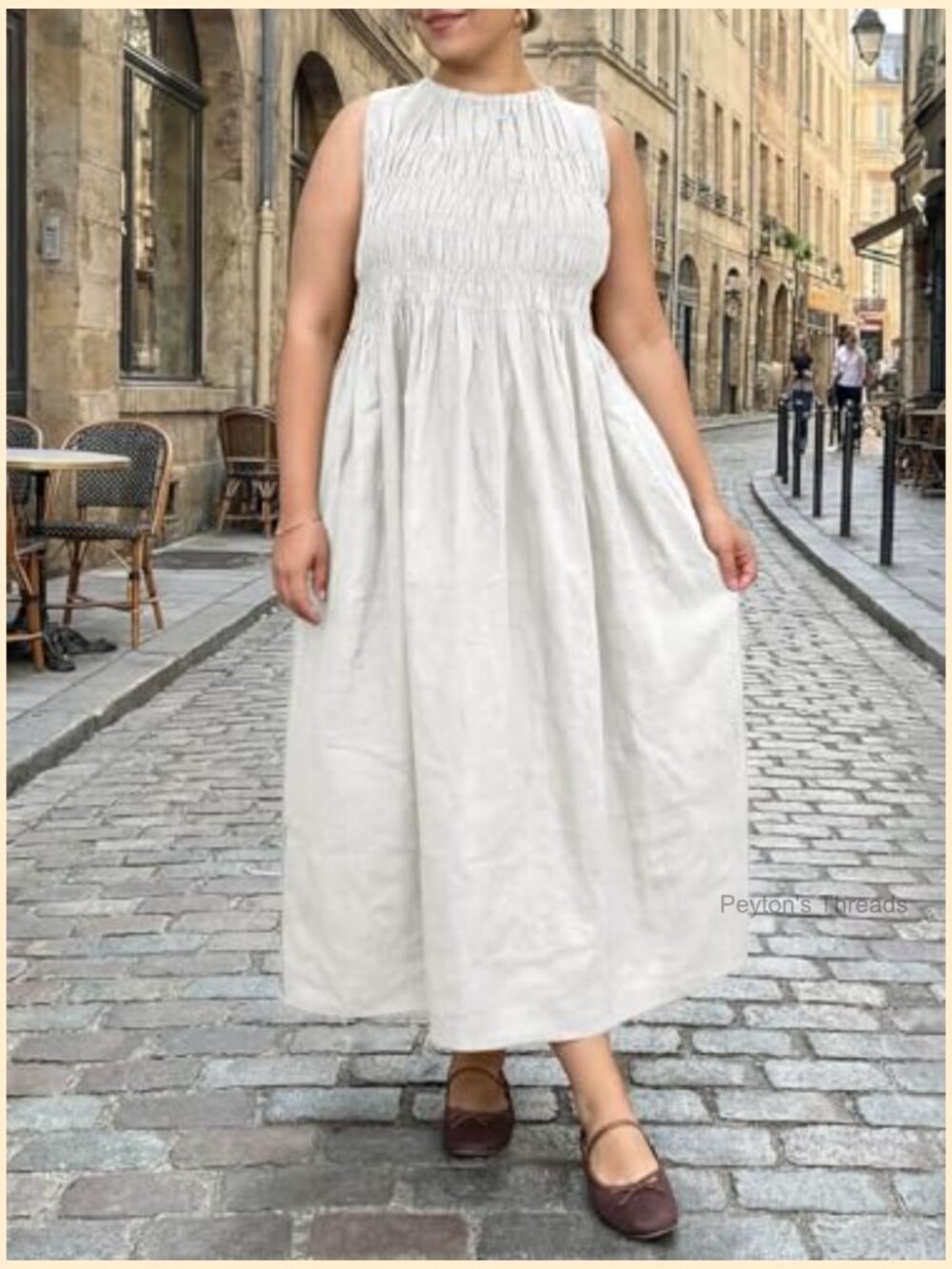 Plus Size Maxi Dress Sleeveless Crewneck Ruched Sundress with Pockets - Picture 2 of 6